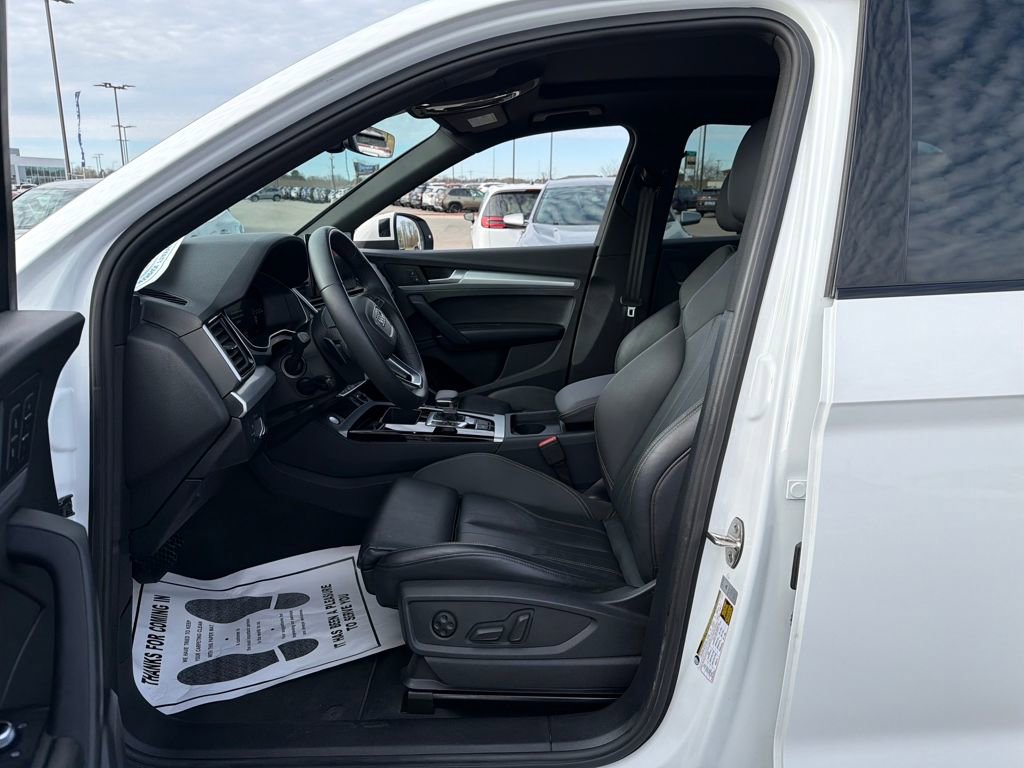 Used 2025 Audi Q5 2.0T Premium image 18