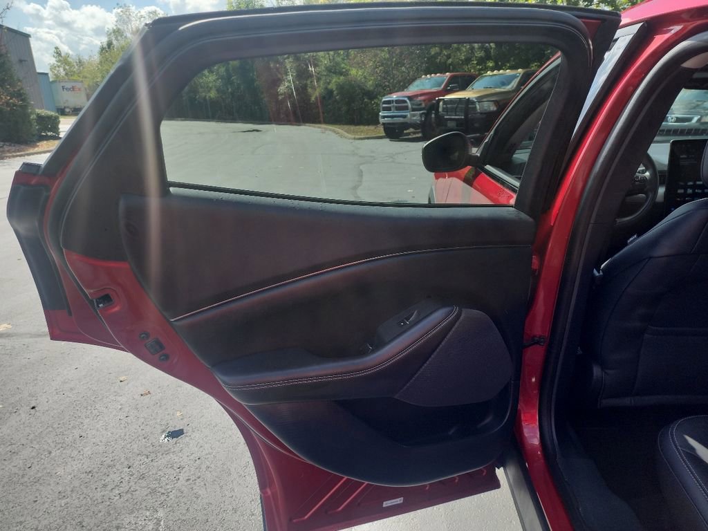 Used 2022 Ford Mustang Mach-E Select image 33