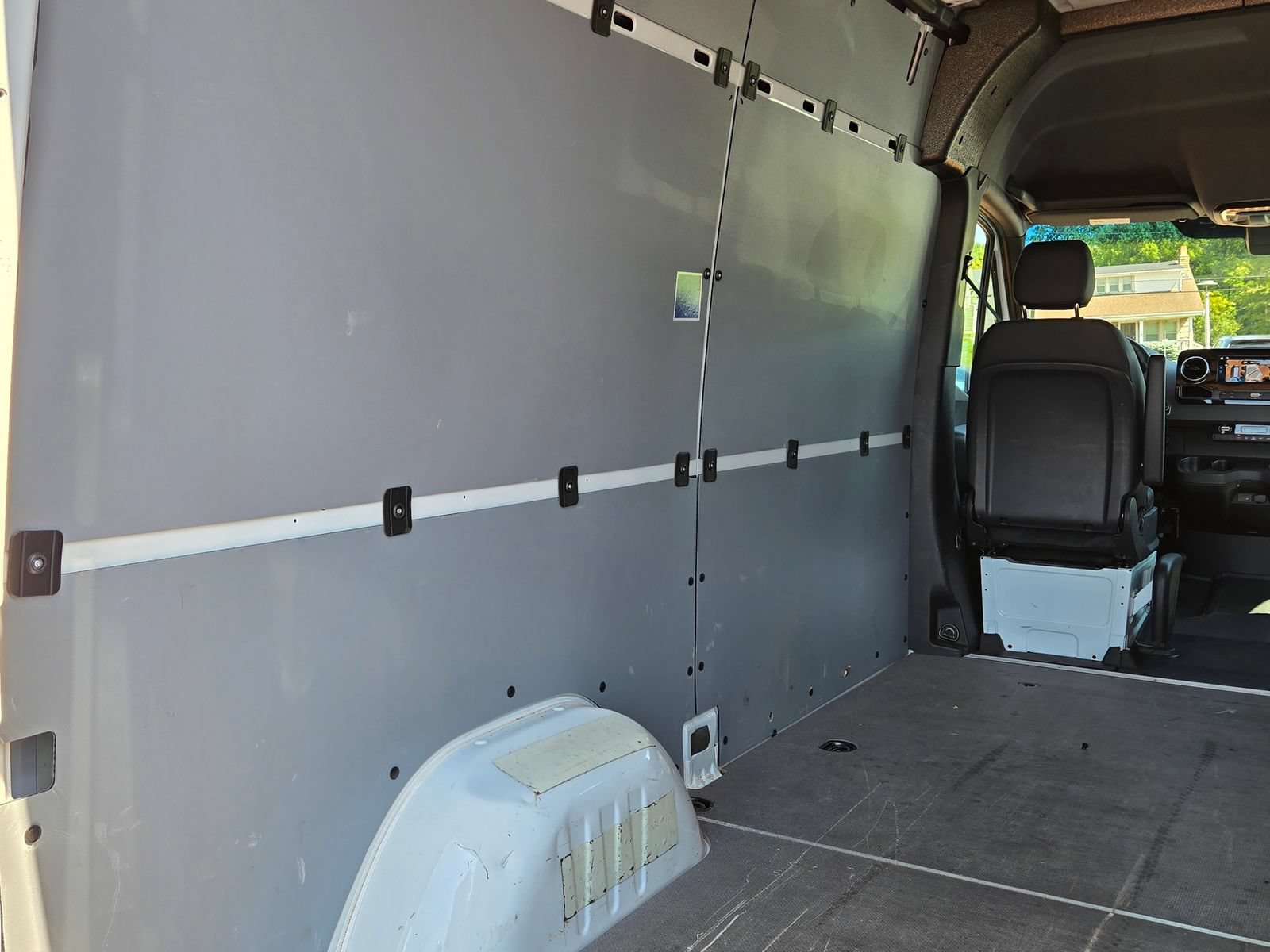 Certified 2025 Mercedes-Benz Sprinter 2500 image 31