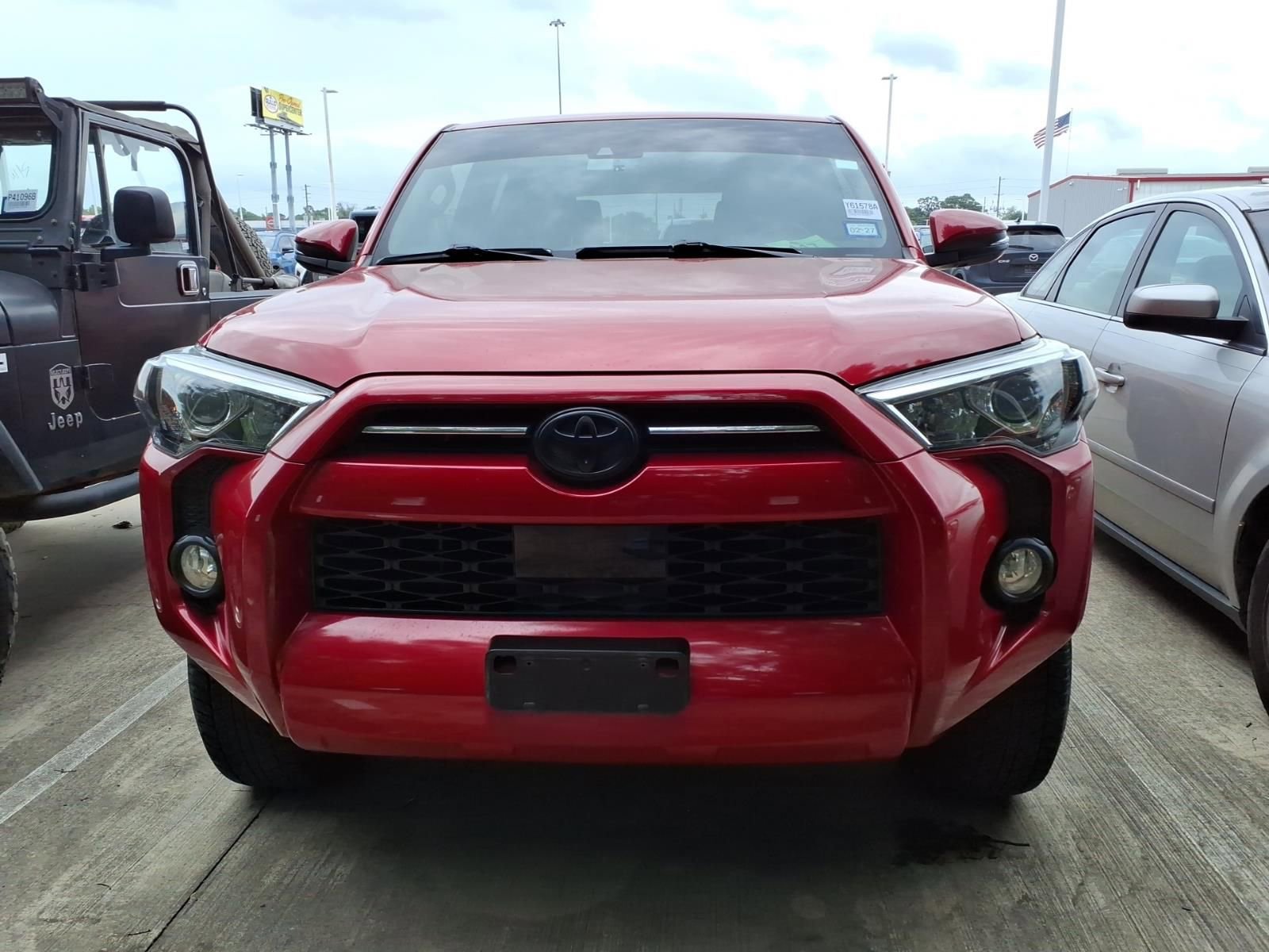 Certified 2020 Toyota 4Runner SR5 Premium w/ Moonroof Package AWD/4WD image 3