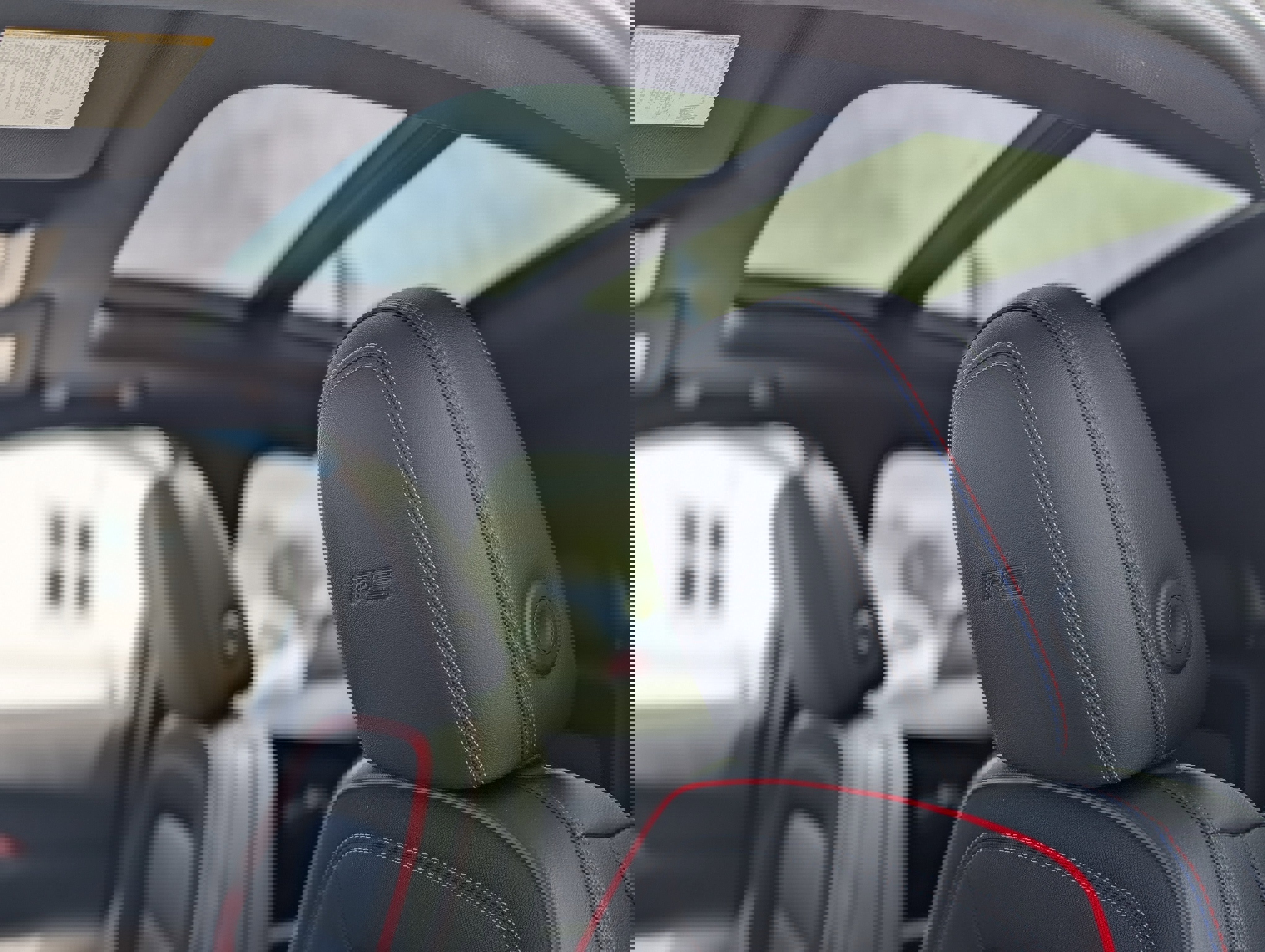 New 2025 Chevrolet Equinox EV RS image 7