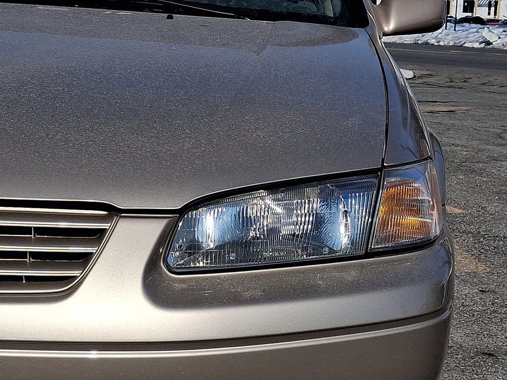 Used 1998 Toyota Camry LE FWD image 11