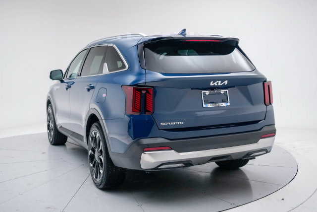 Used 2025 Kia Sorento SX FWD image 26