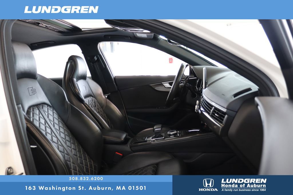 Used 2019 Audi S4 Premium Plus w/ Premium Plus Package AWD/4WD image 19