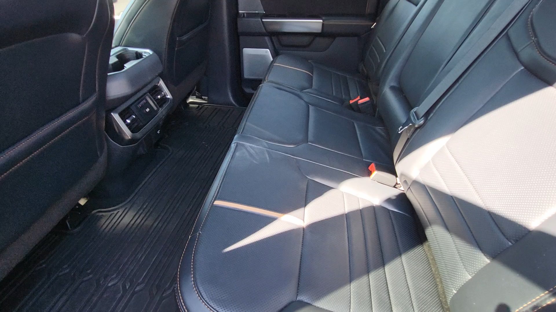 Used 2024 Ford F250 Platinum AWD/4WD image 30