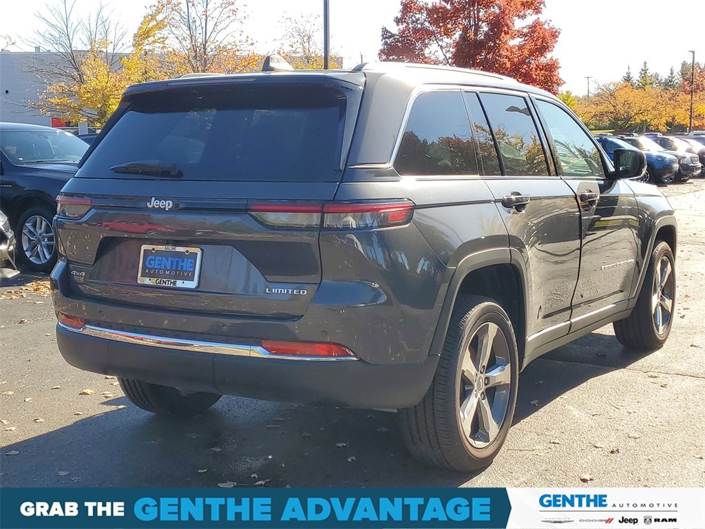 Certified 2024 Jeep Grand Cherokee Limited image 4