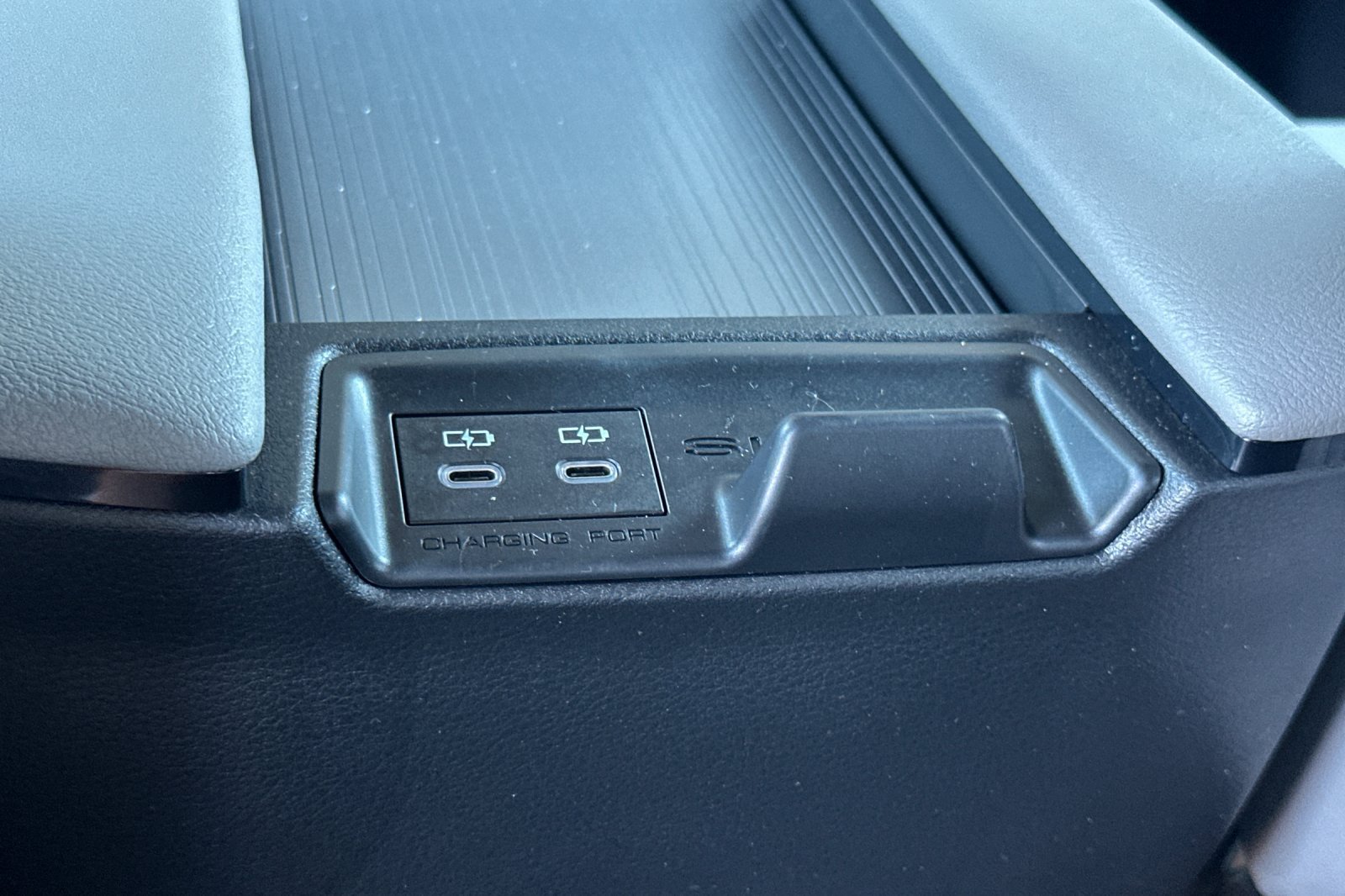Certified 2025 Toyota Sienna XLE FWD image 15