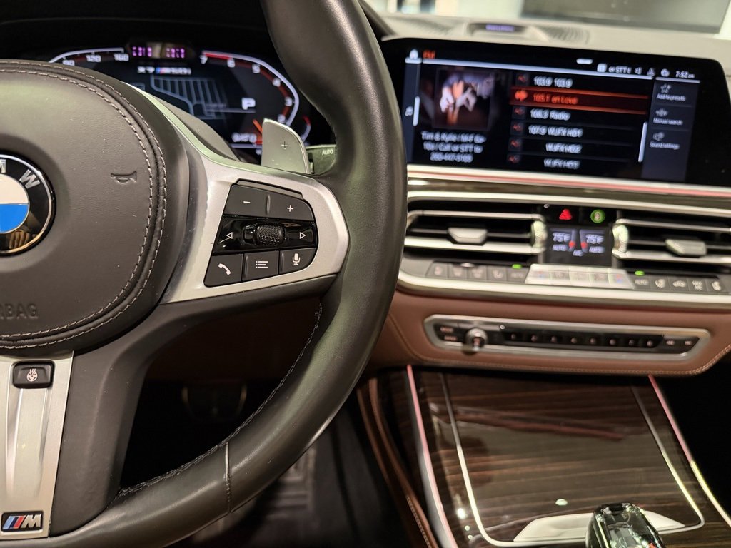 Used 2020 BMW X7 M50i image 14