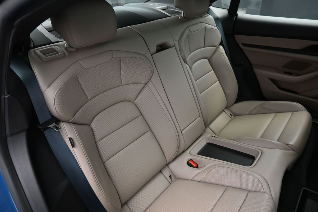 Certified 2022 Porsche Taycan 4S AWD/4WD image 29