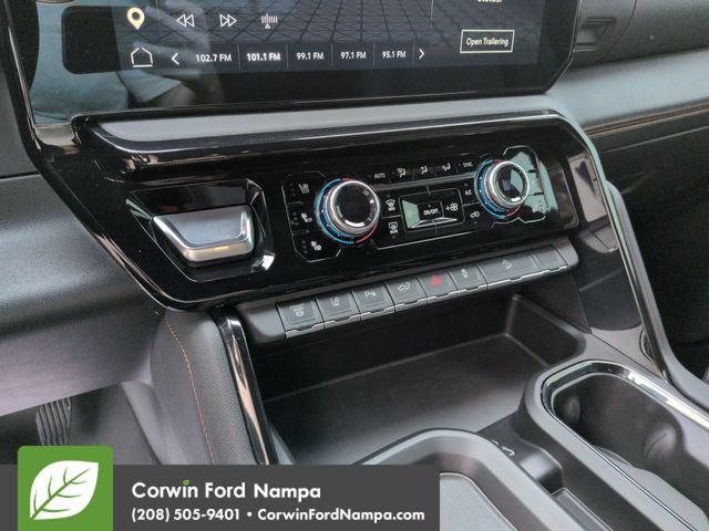 Used 2024 GMC Sierra 3500 AT4 w/ AT4 Premium Plus Package AWD/4WD image 17