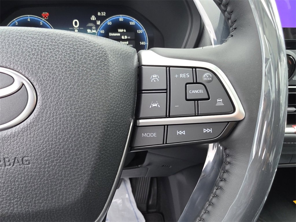 New 2026 Toyota Grand Highlander Limited image 32
