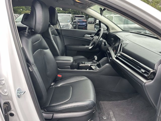 Used 2023 Kia Sportage EX AWD/4WD image 11