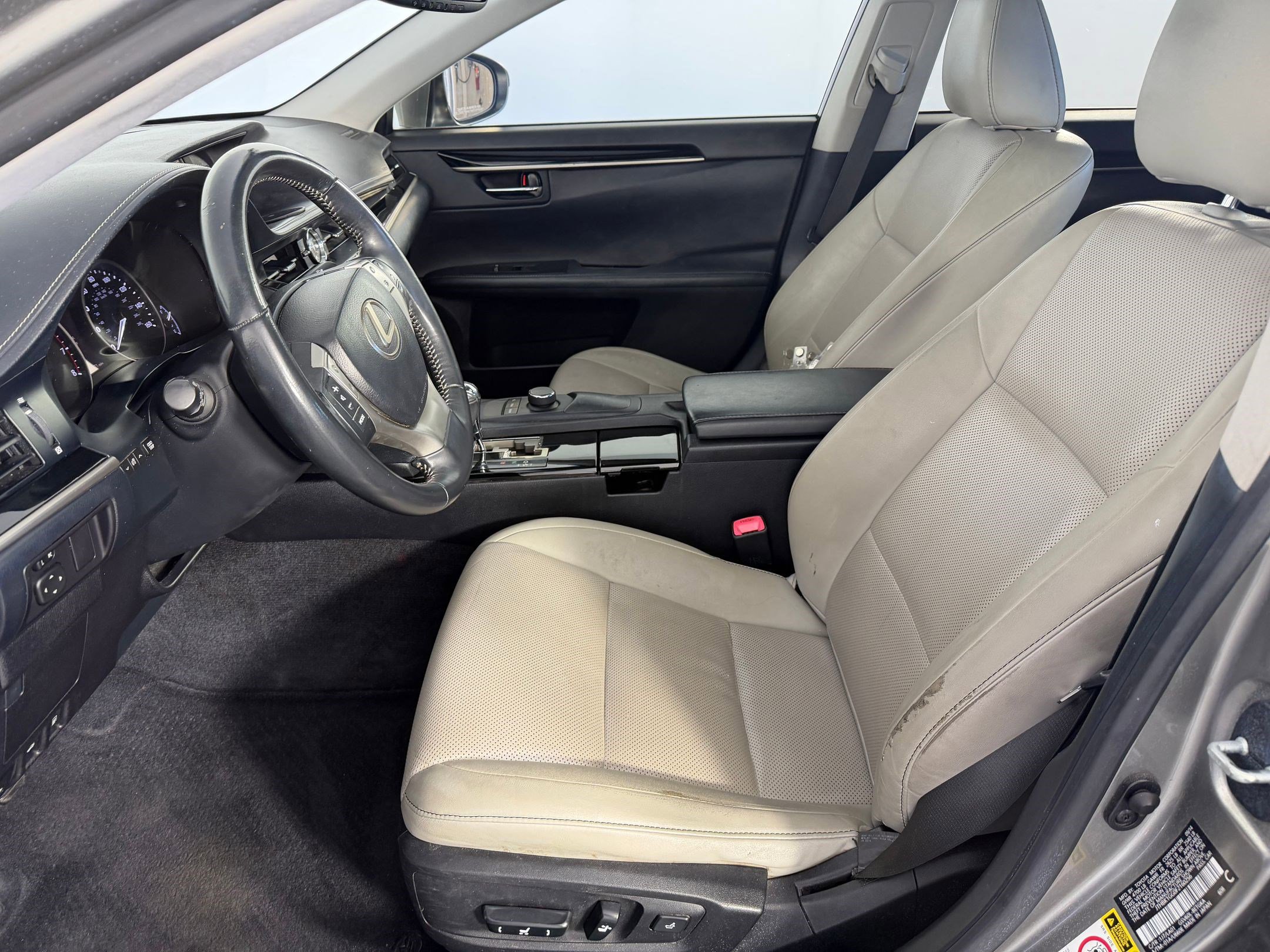 Used 2015 Lexus ES 350 Crafted Line image 5