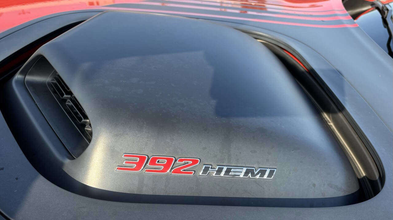 Used 2018 Dodge Challenger R/T Scat Pack RWD image 17