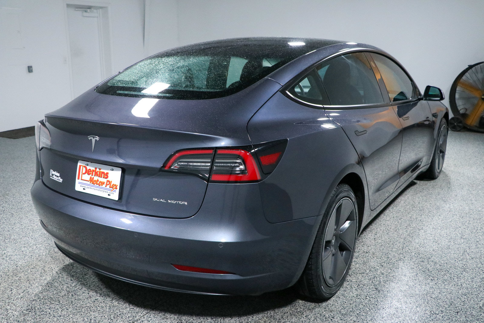 Used 2022 Tesla Model 3 Long Range AWD/4WD image 7