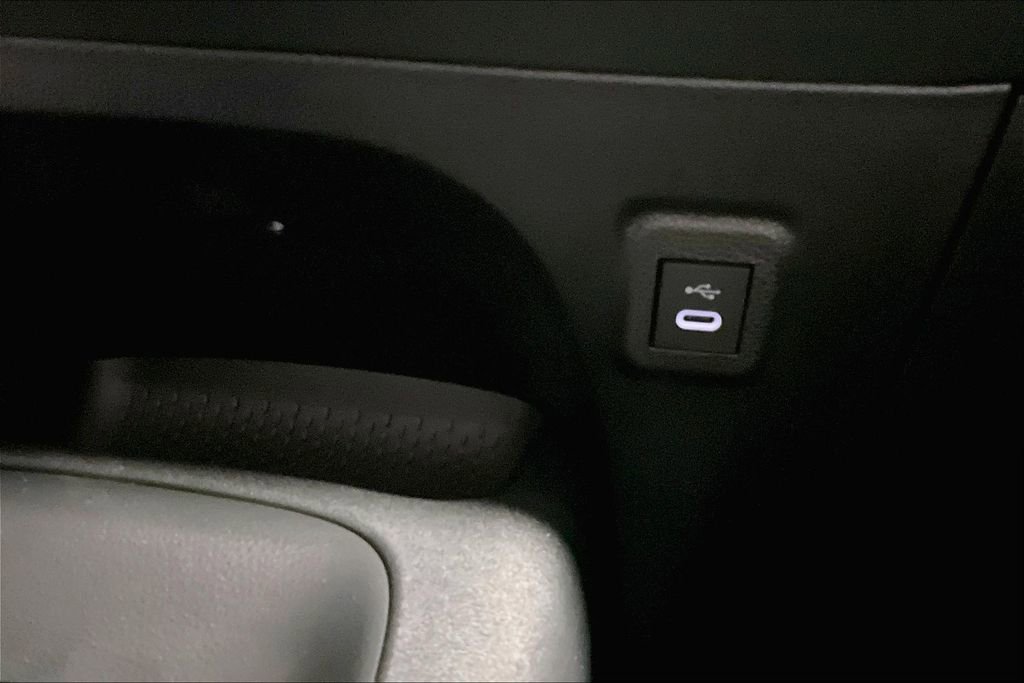 Used 2025 Toyota Corolla SE image 29