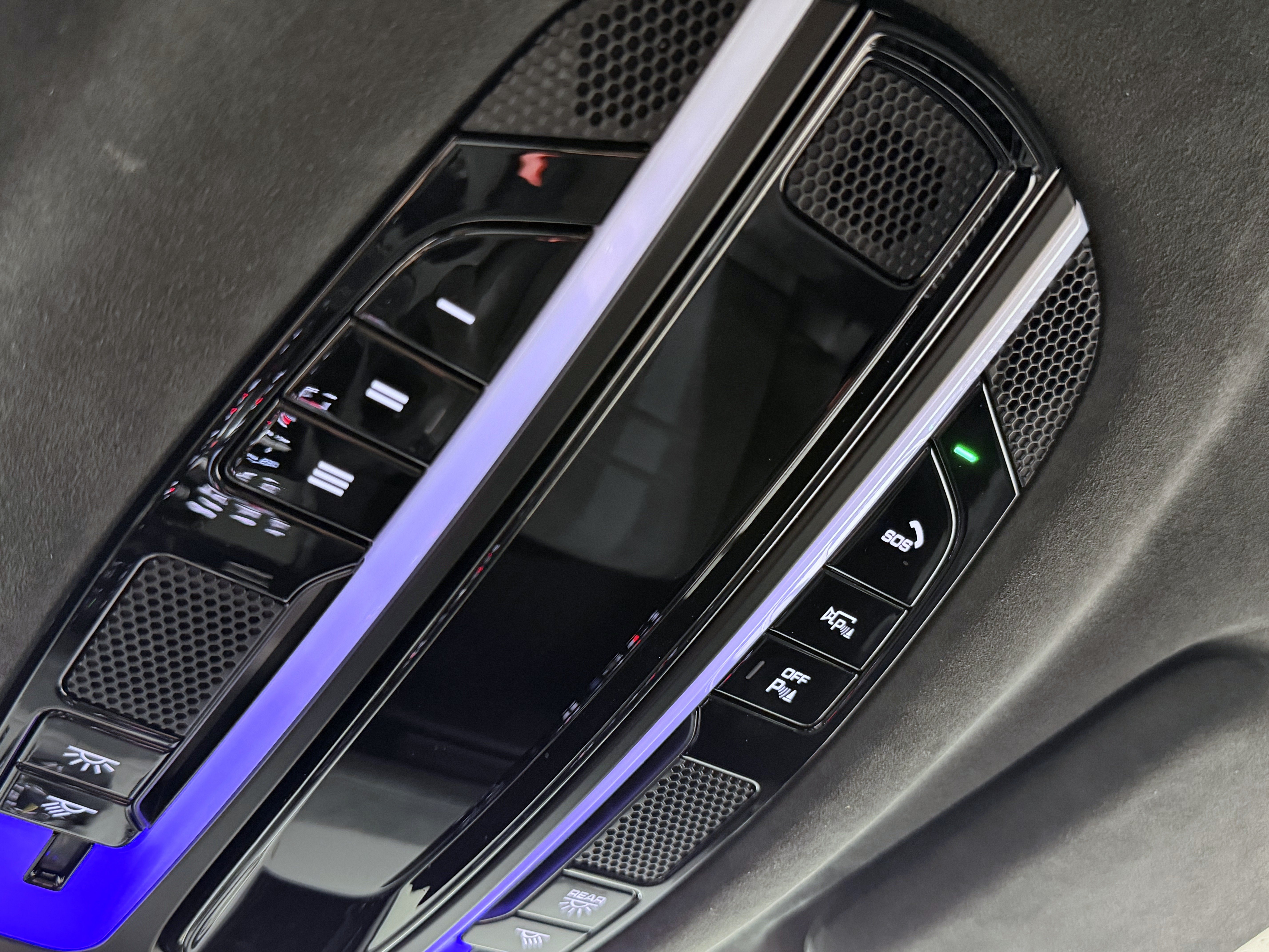 Certified 2022 Porsche Cayenne Turbo GT AWD/4WD image 43