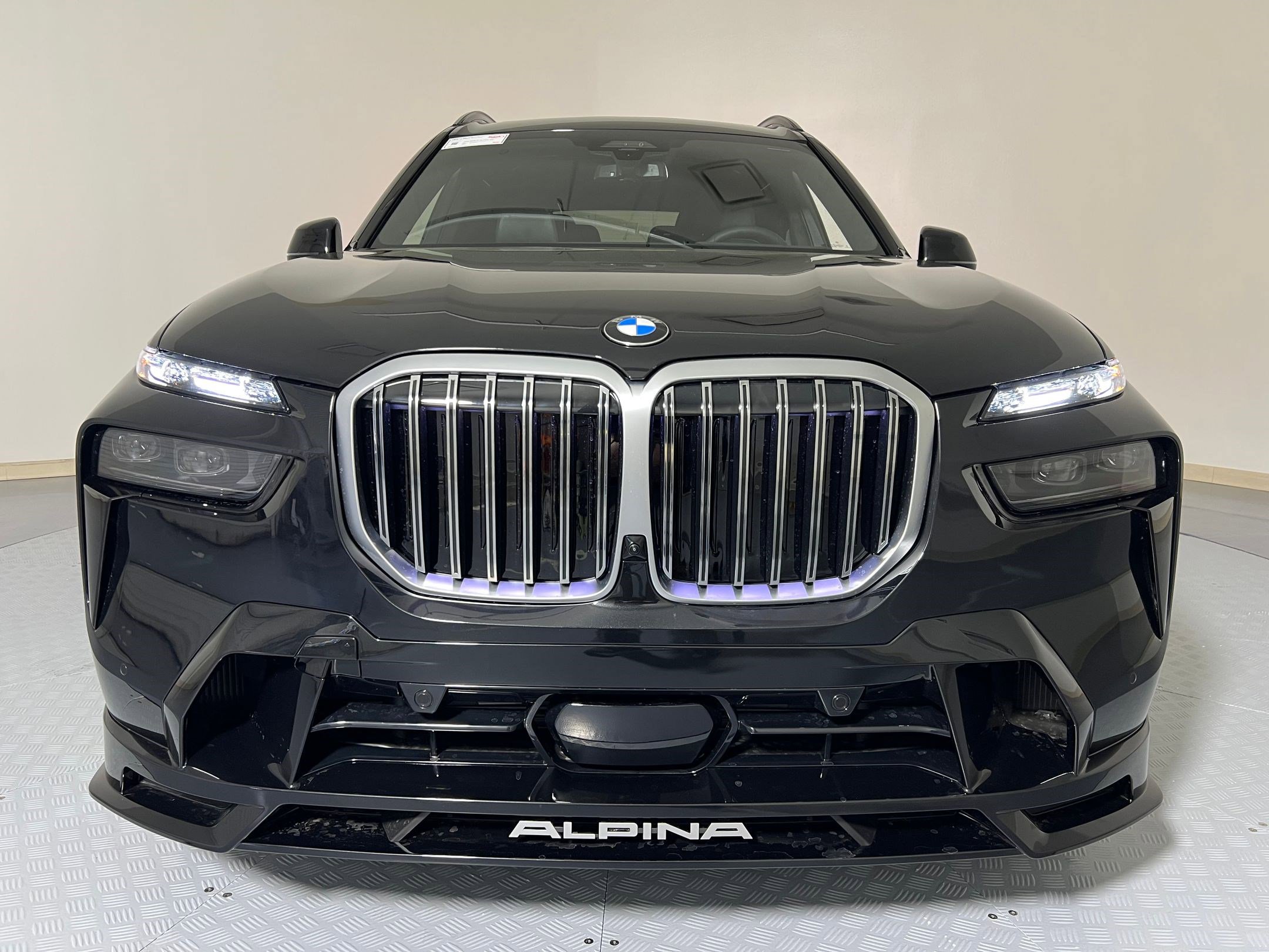 New 2026 BMW ALPINA XB7 image 4