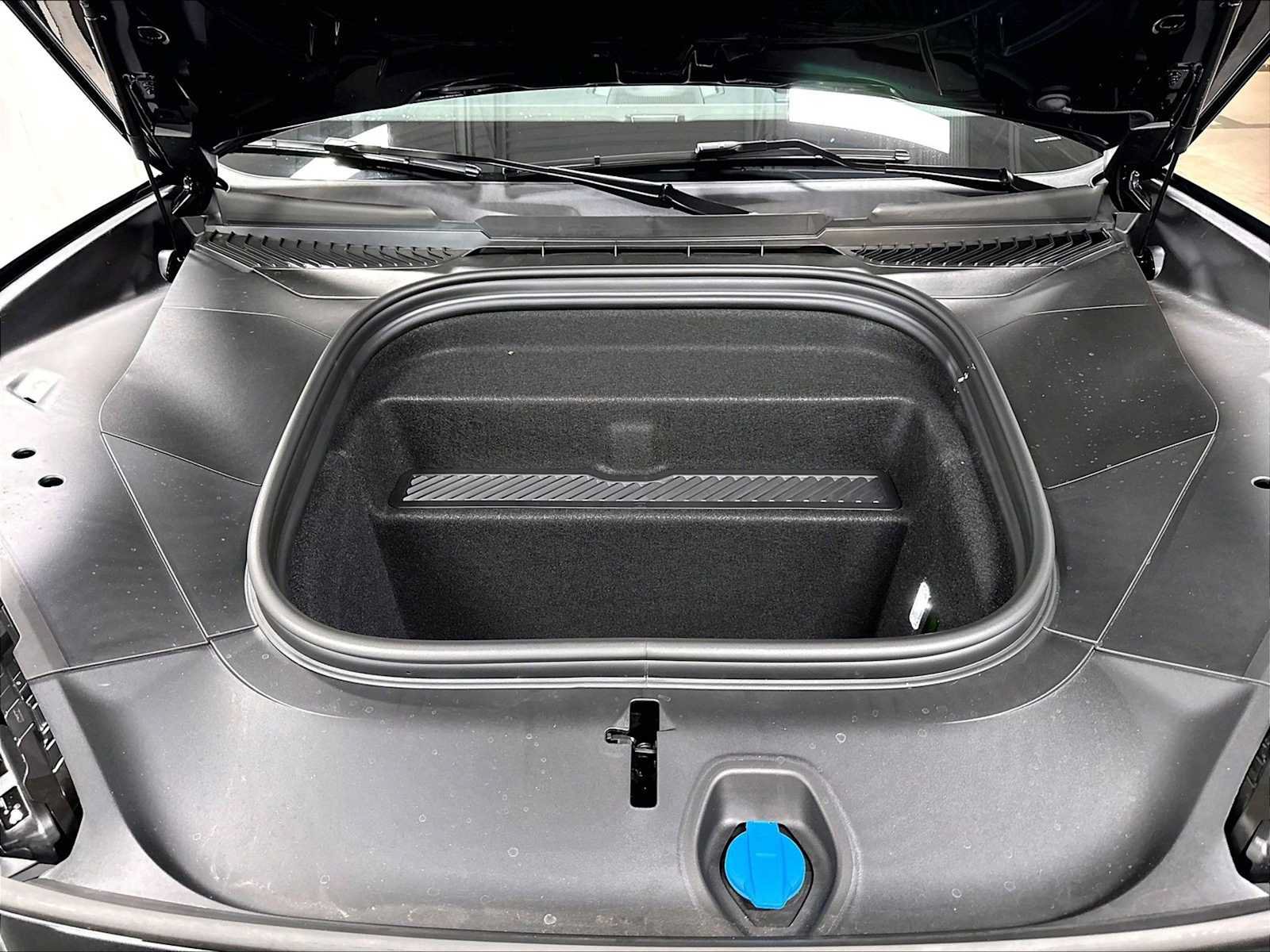New 2026 Porsche Cayenne Turbo AWD/4WD image 35