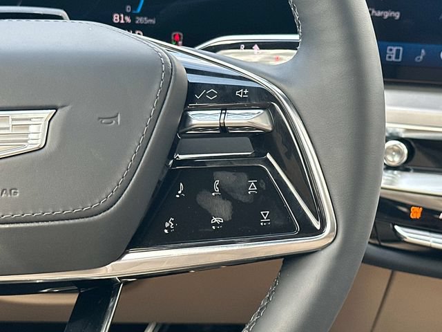 New 2026 Cadillac Lyriq Signature Sport w/ Nappa Leather Package AWD/4WD image 6