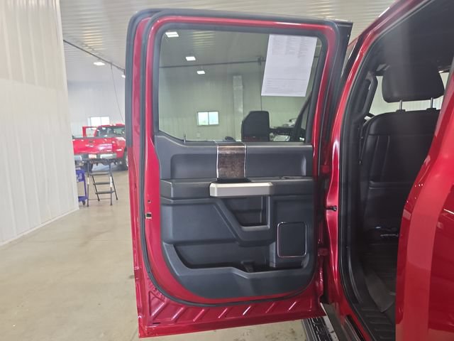 Used 2022 Ford F350 Lariat w/ Black Appearance Package AWD/4WD image 25