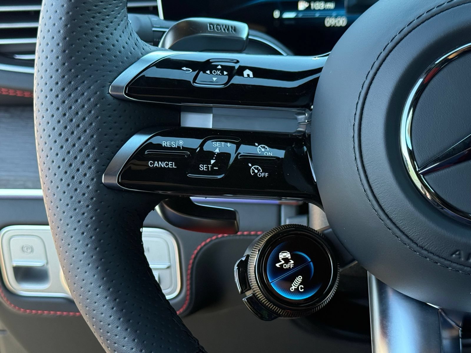 New 2026 Mercedes-Benz GLE 63 AMG S image 21