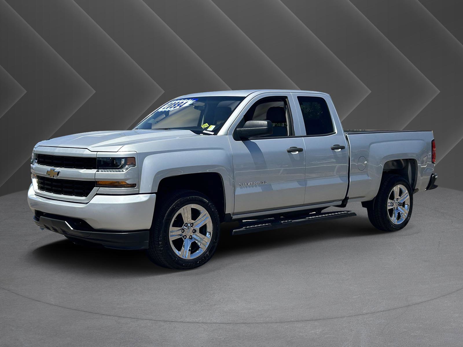 Used 2018 Chevrolet Silverado 1500 Custom RWD image 32