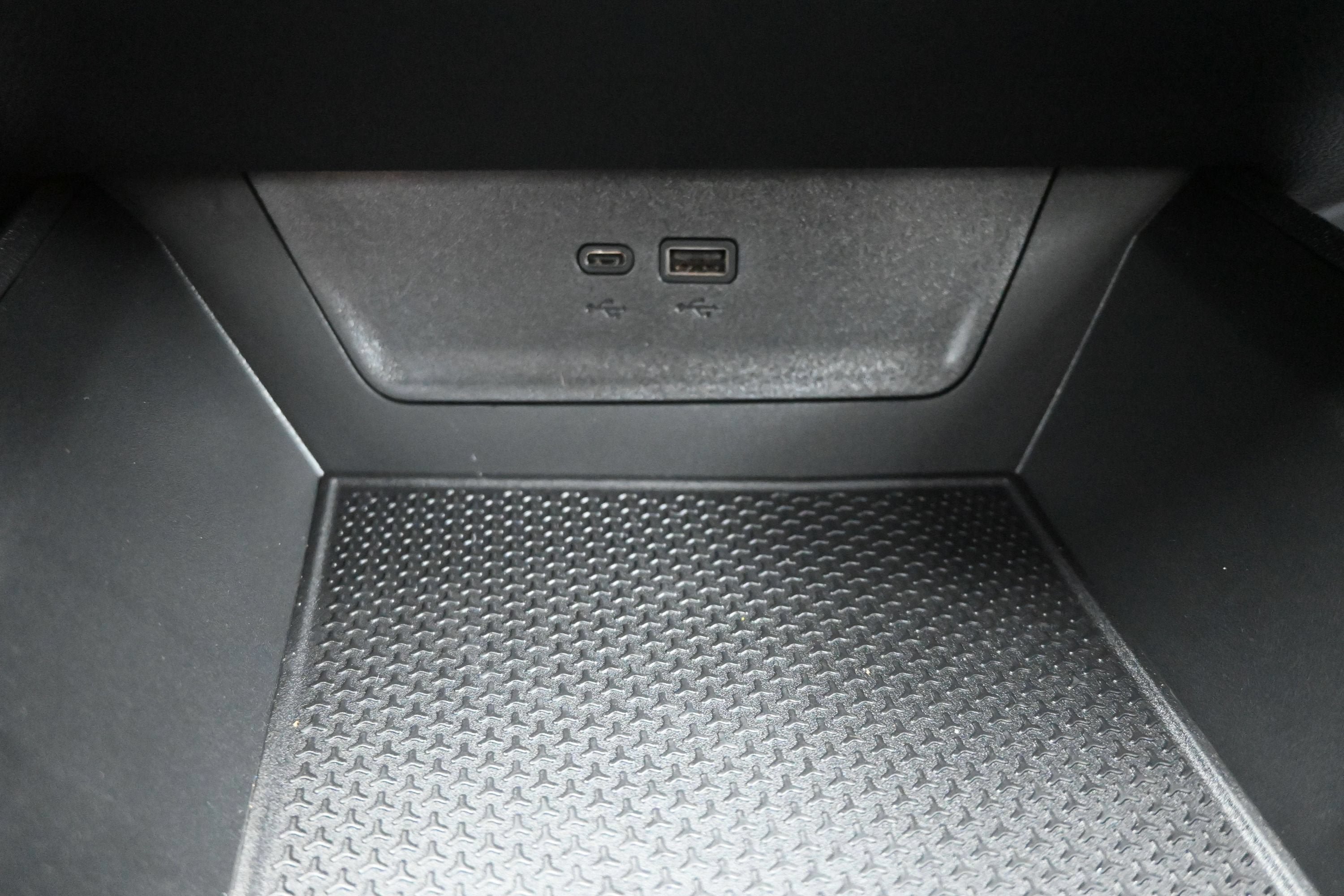 New 2027 Chevrolet Equinox LT w/ Convenience Package II FWD image 22