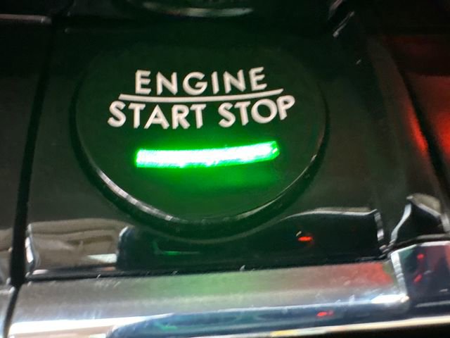 Used 2025 Lincoln Corsair Reserve w/ Equipment Group 202A image 32