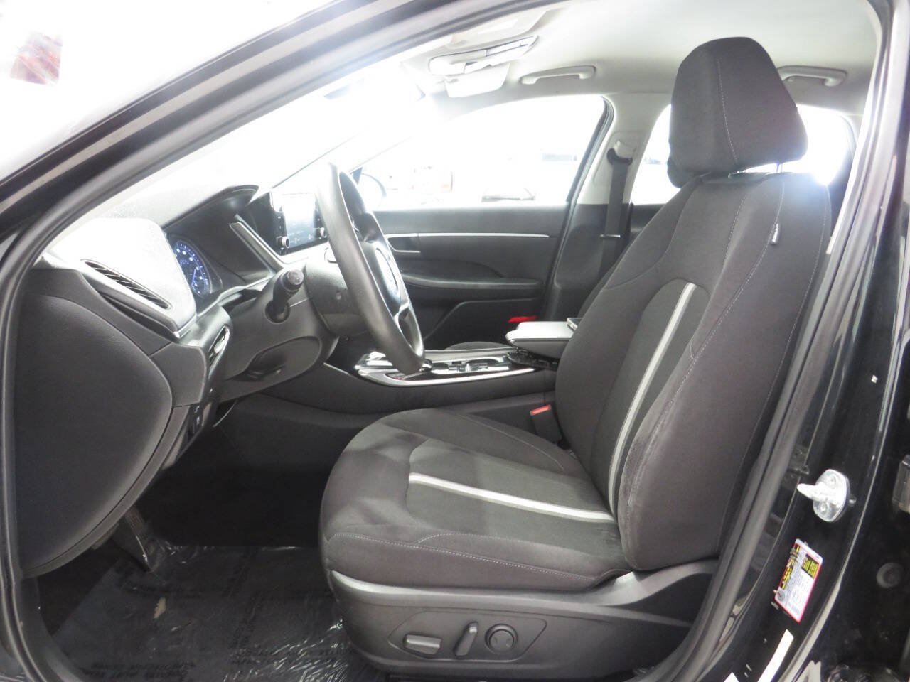Used 2021 Hyundai Sonata SEL FWD image 16