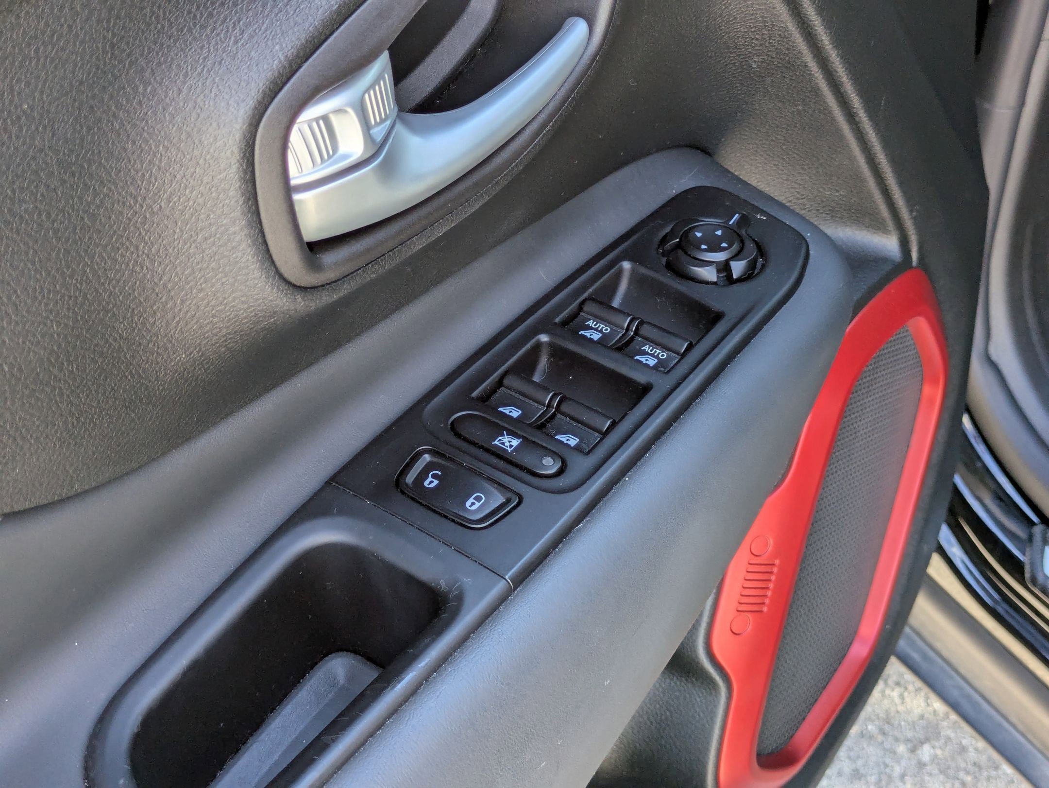Used 2023 Jeep Renegade Trailhawk image 12