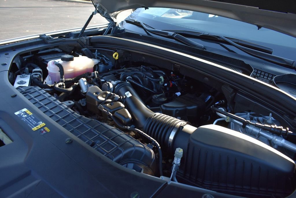 Certified 2025 Jeep Grand Cherokee Limited w/ Luxury Tech Group II image 38