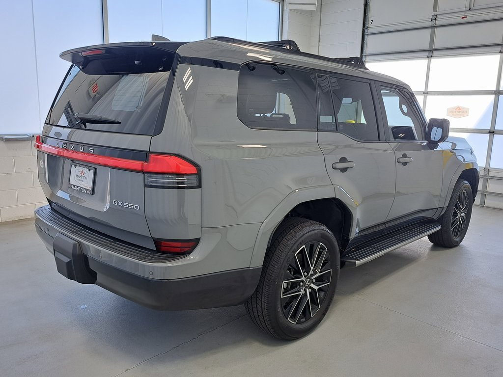 Used 2024 Lexus GX 550 image 5