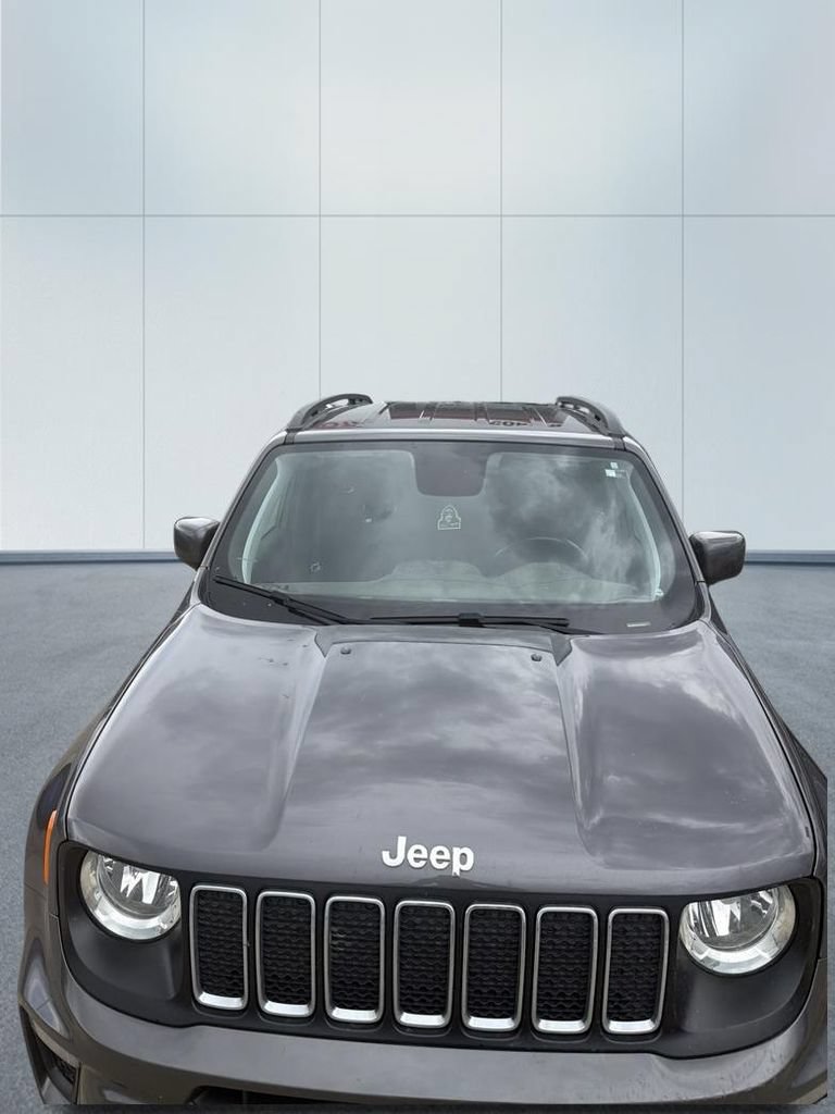 Used 2019 Jeep Renegade Latitude w/ Cold Weather Group AWD/4WD image 10