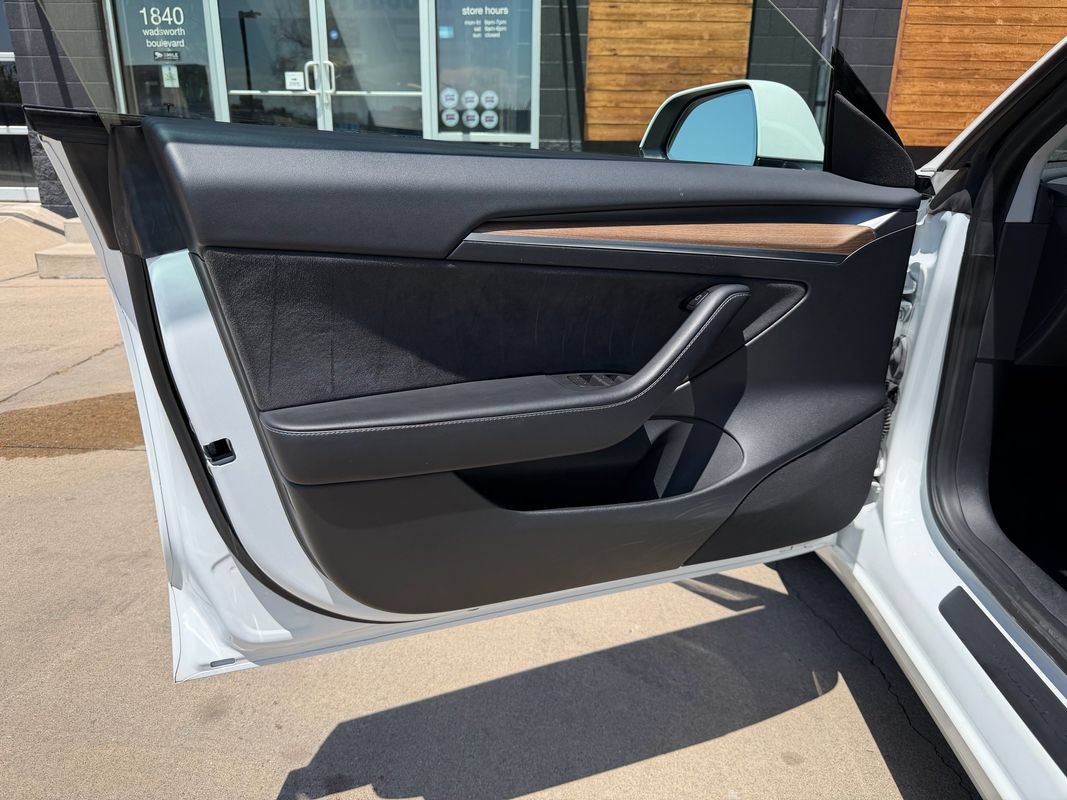 Used 2023 Tesla Model 3 Standard Range RWD image 17