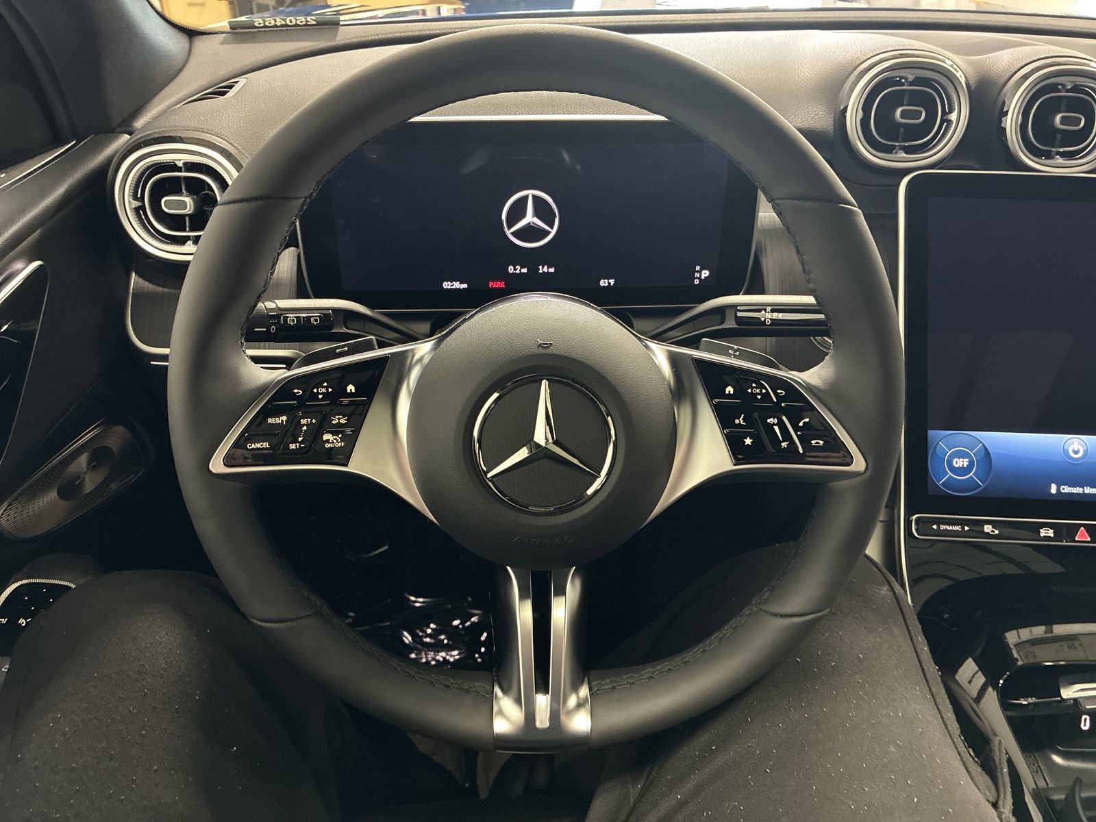 New 2025 Mercedes-Benz GLC 300 4MATIC image 12