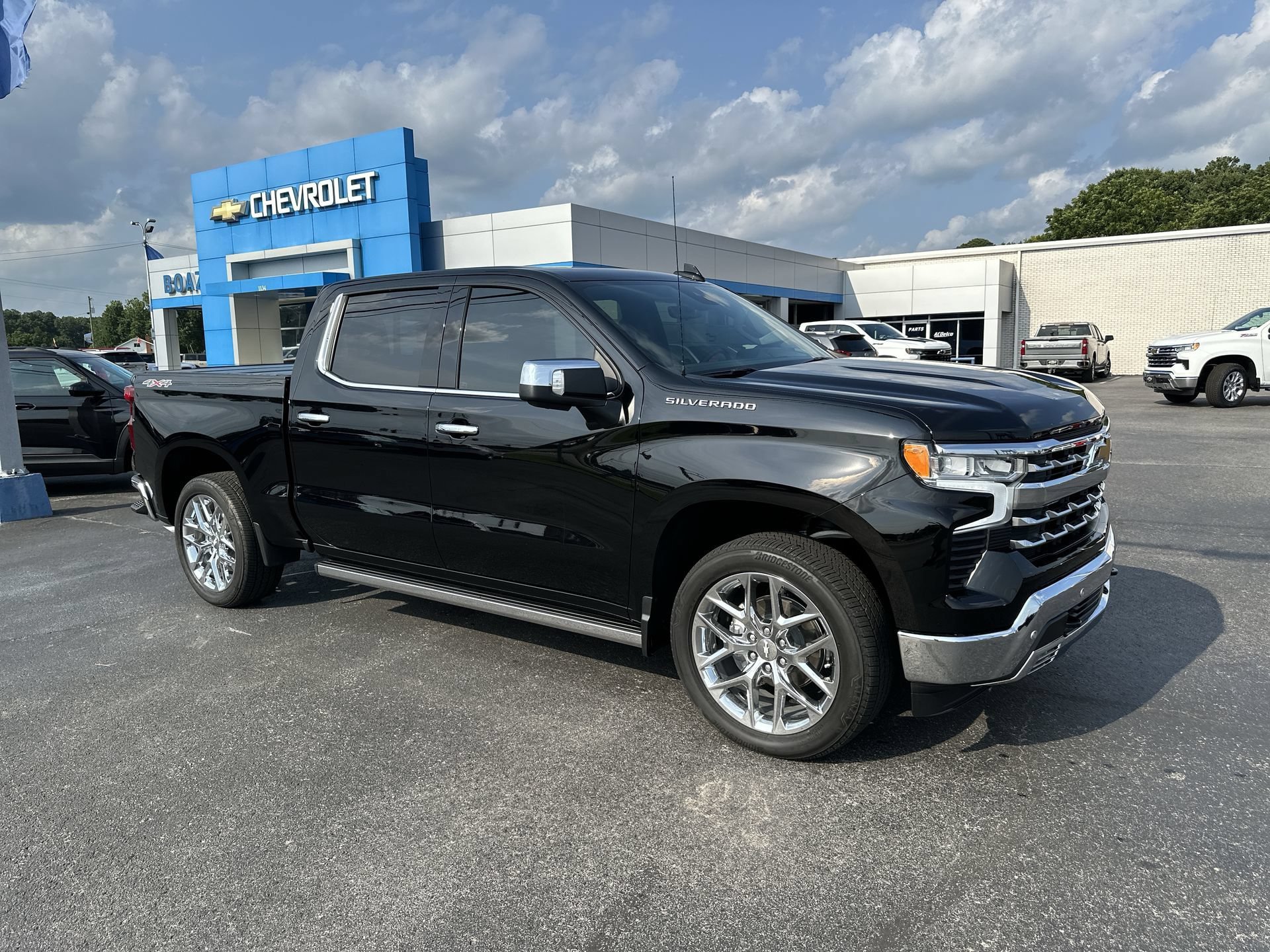 Certified 2024 Chevrolet Silverado 1500 LTZ w/ LTZ Premium Package AWD/4WD image 1