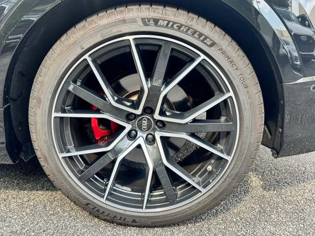 Certified 2022 Audi Q8 Prestige AWD/4WD image 17