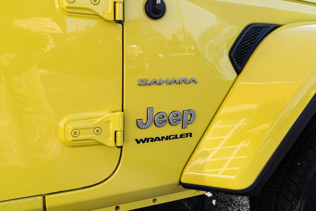 Used 2023 Jeep Wrangler Unlimited Sahara AWD/4WD image 4