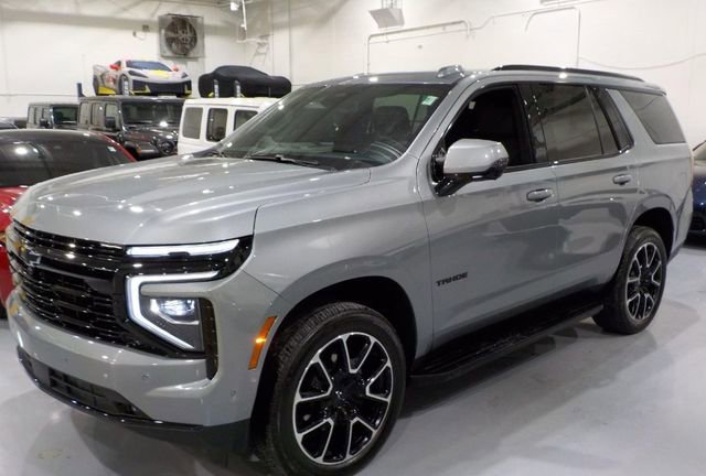 Used 2025 Chevrolet Tahoe RST w/ Comfort Package image 15