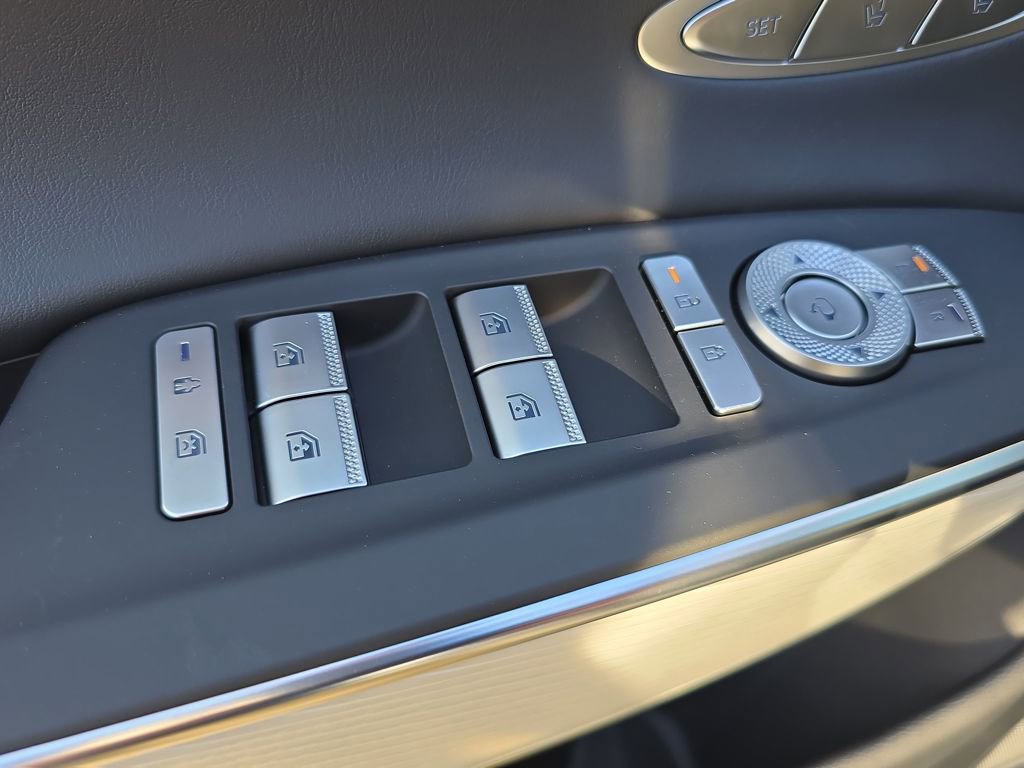 New 2026 Genesis GV70 2.5T Advanced image 13