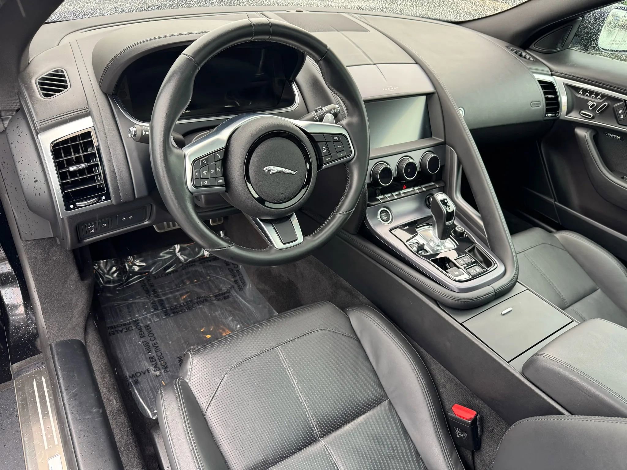 Used 2023 Jaguar F-TYPE Coupe image 21