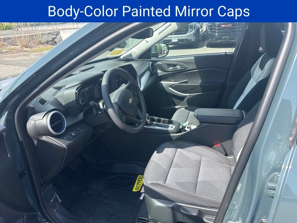 New 2026 Chevrolet Trax LS w/ LS Convenience Package FWD image 11