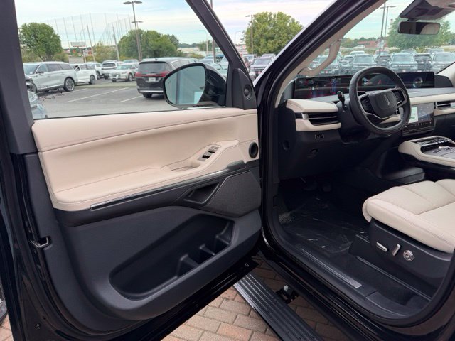 New 2027 Lincoln Navigator L Reserve w/ Jet Appearance Package AWD/4WD image 12