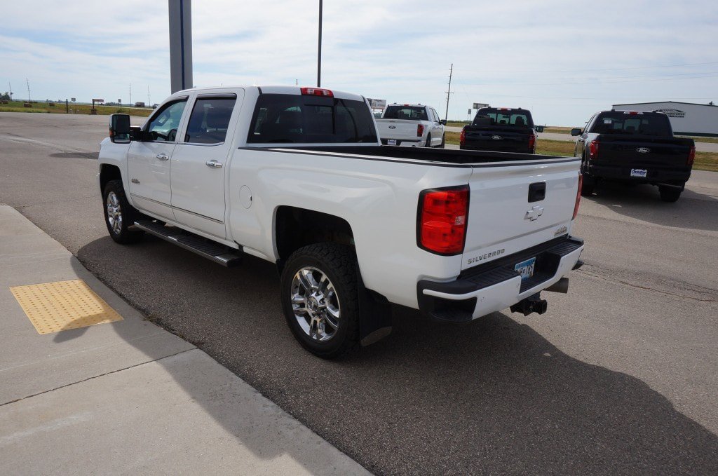 Used 2018 Chevrolet Silverado 2500 High Country w/ Duramax Plus Package AWD/4WD image 5