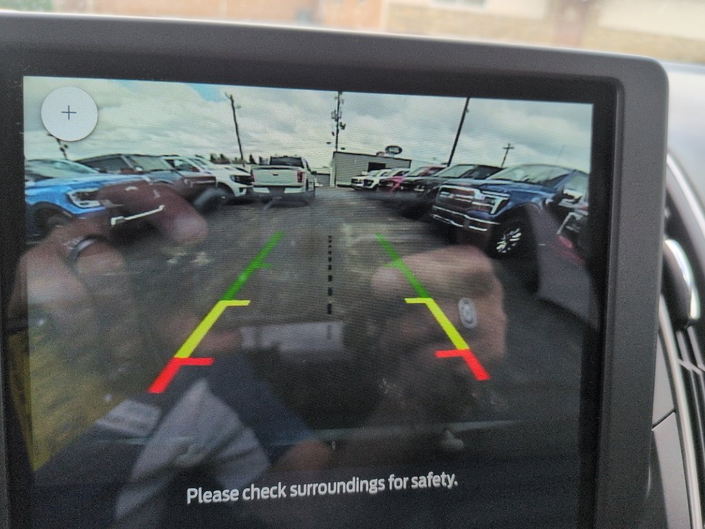 Used 2023 Ford Edge SEL w/ Convenience Package image 10