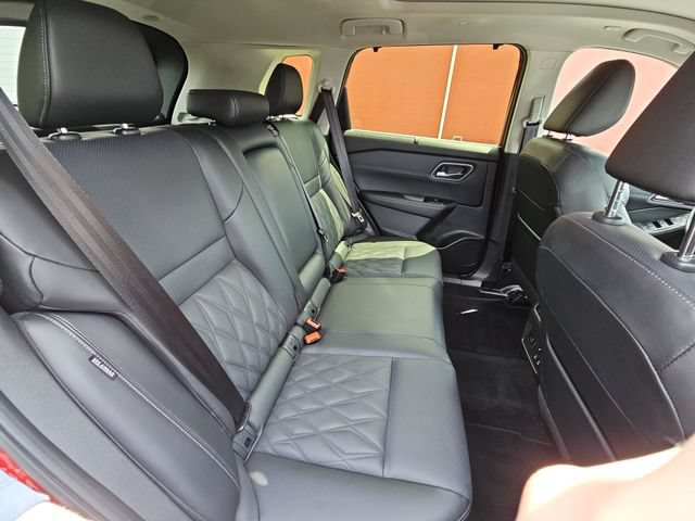 Used 2025 Nissan Rogue Platinum w/ Platinum Premium Package FWD image 29