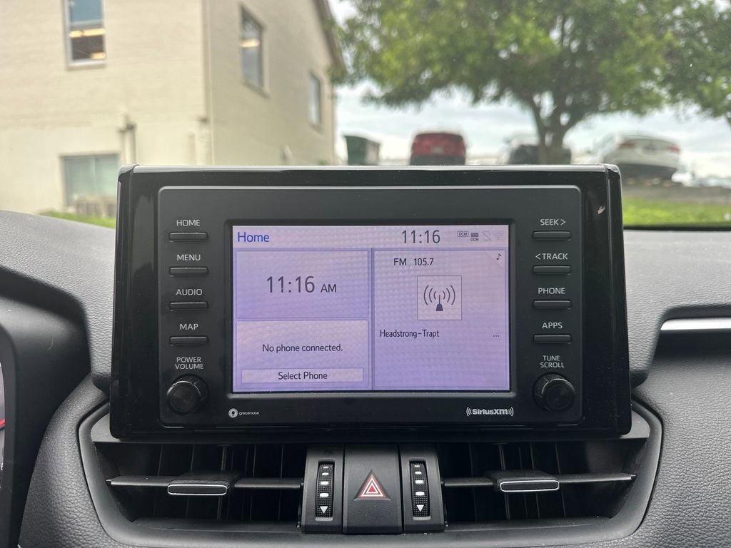 Used 2021 Toyota RAV4 XLE Premium AWD/4WD image 17