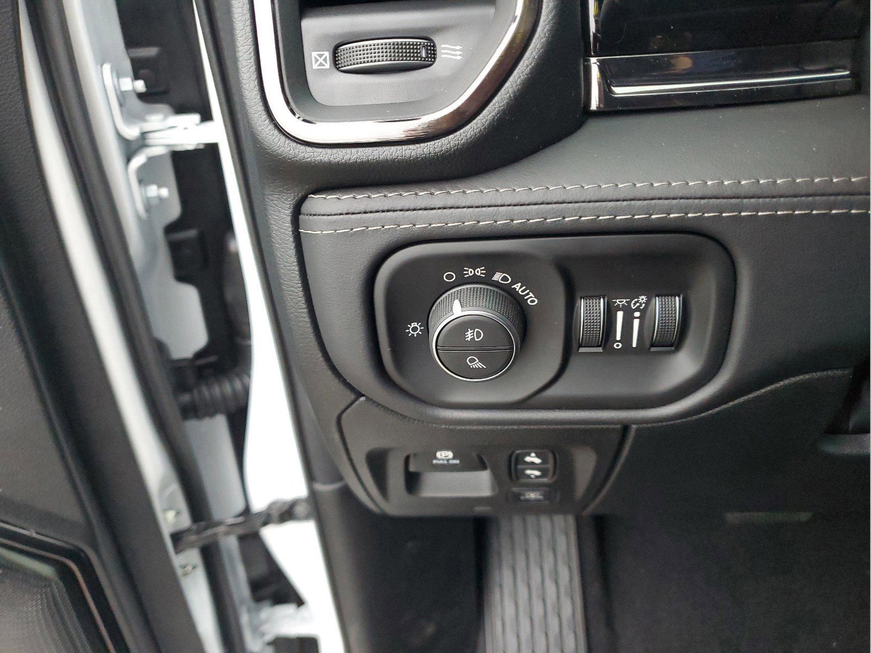 New 2026 RAM 1500 Limited image 8