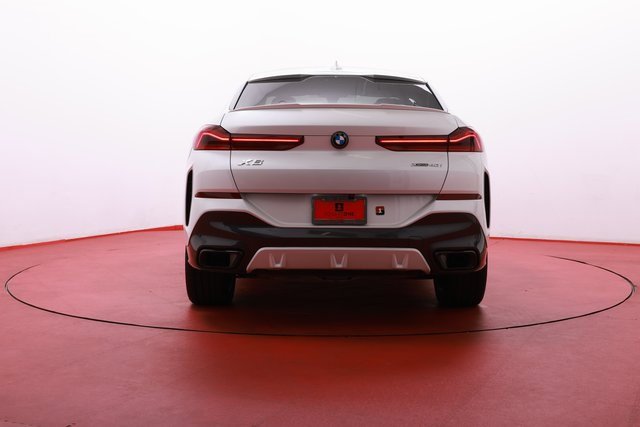 Used 2023 BMW X6 xDrive40i w/ M Sport Package image 4